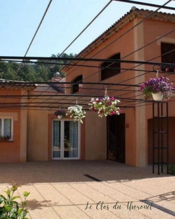 Hôtel pour une étape touristique avec demi-pension proche de Draguignan, Draguignan, Le Clos du Thoronet